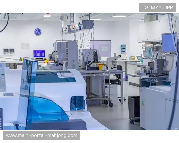 制作机构由单纯信号提供向全流程服务延伸，提升用户黏性